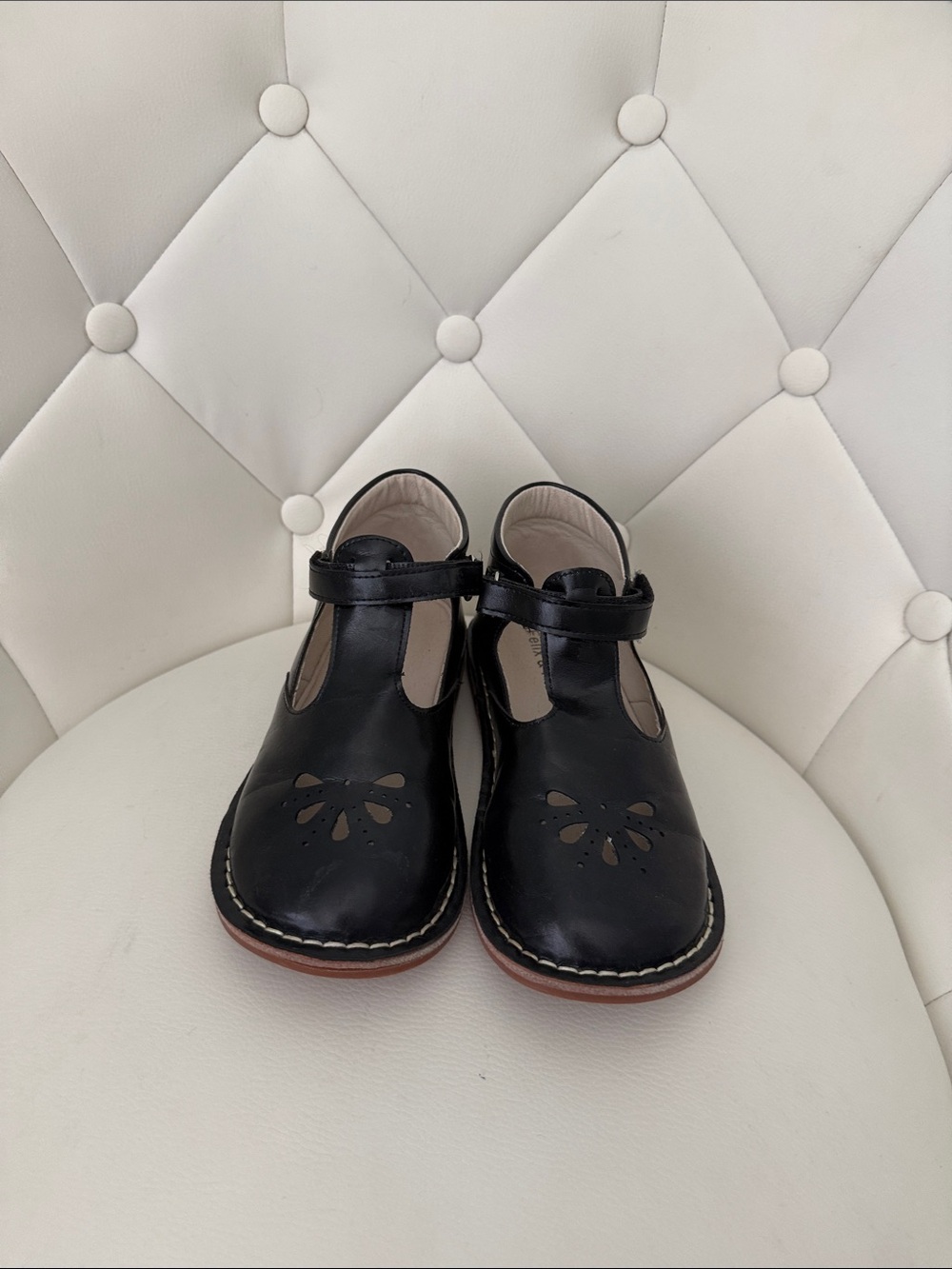 Felix & Flora Kids Black Mary Jane Uniform Shoes with T-Strap Girls 13